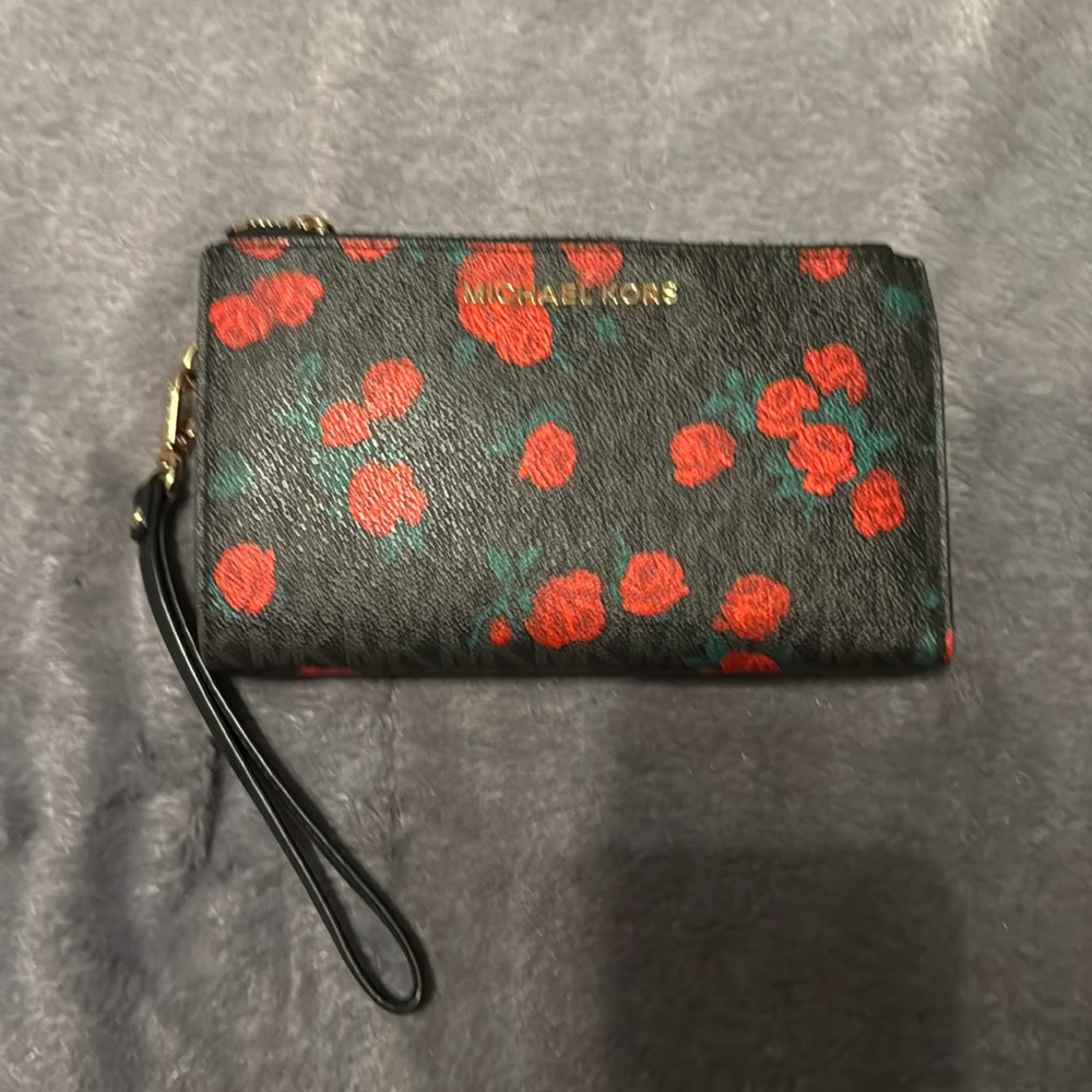 Michael Kors Jet Set Double Zip Phone Wallet Red Rose